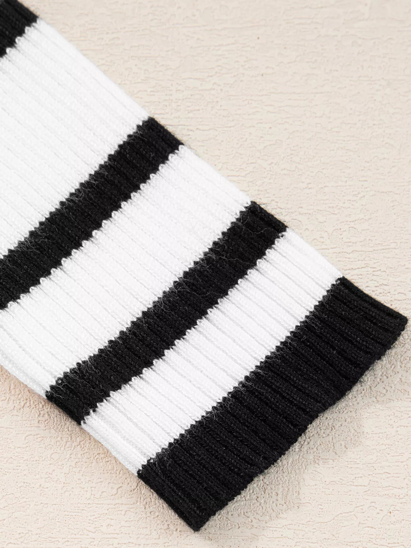 Women's Knit Top Black Striped Scalloped Trim U Neck Striped Ribbed Slim bfc78b01734c4a67afef1d69d26eb0aa-Max-Origin Trendsi