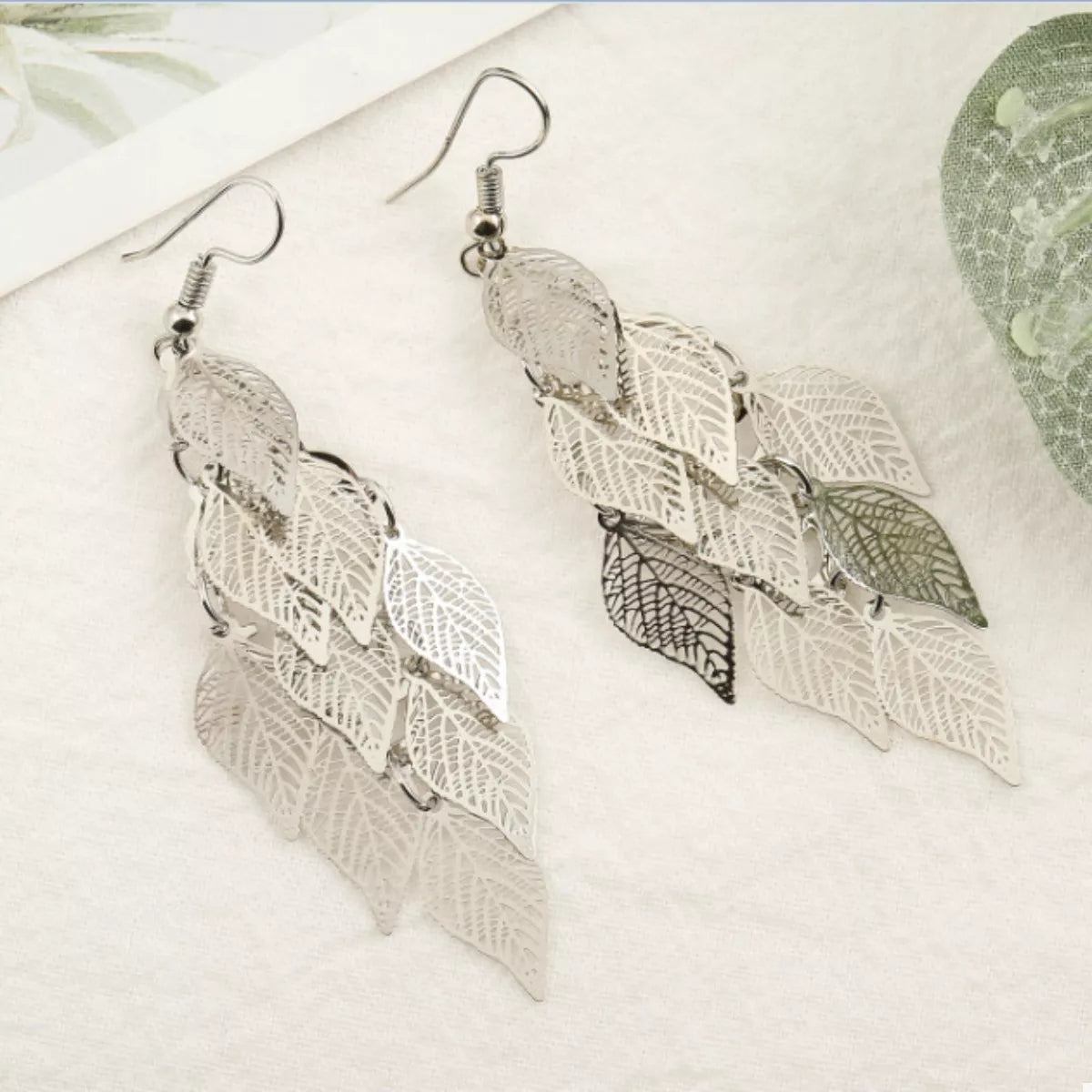 Women's Earrings Leaf Dangle Zinc Alloy Silver-plated Jewelry Silver One Size c075e5ff-2456-46b8-b4dd-c061180b40ee-Max-Origin Trendsi