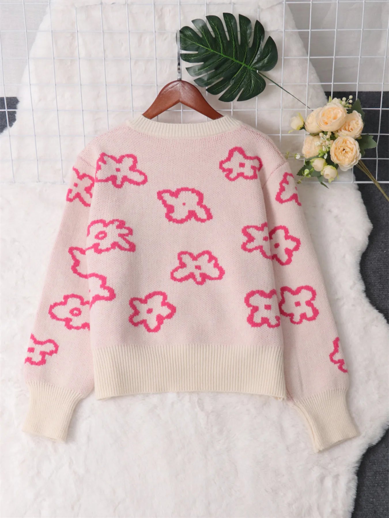 Women's Cardigan Floral Pattern Knit Button-Up Long Sleeve c20a5d1503b24bf9a6d58929405264f0-Max-Origin Trendsi