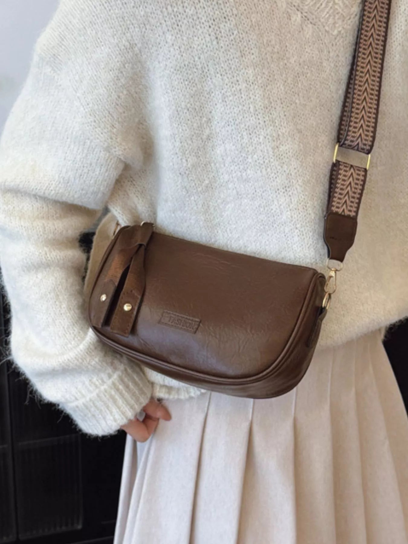 Retro Style Womens Small Shoulder Crossbody Bag with Wide Strap Zipper c257e573-9d44-48c9-a514-a298023d0d87-Max-Origin Trendsi