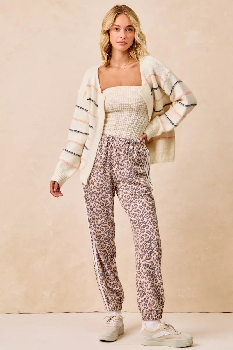 BiBi Women Leopard Track Pants Side Lines Elastic Waist with Pockets c27edbb49e4e456aa991981fac32e990-Max-Origin Trendsi