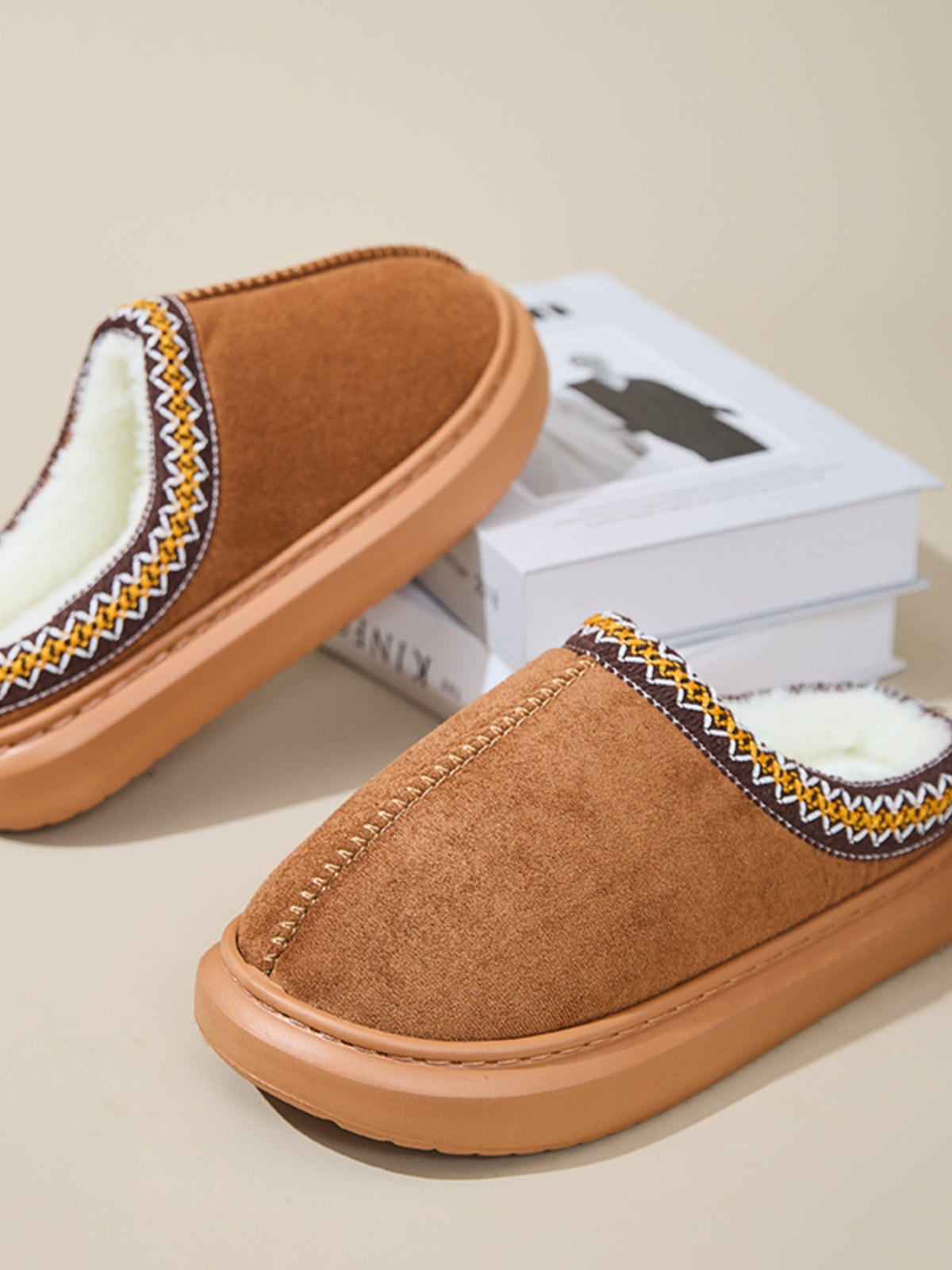 Suede Platform Slippers Faux Fur Lined Women Fashion Casual Rubber Shoes c3124dda-893d-4b16-9ad7-889e9f9c9fdb-Max Trendsi