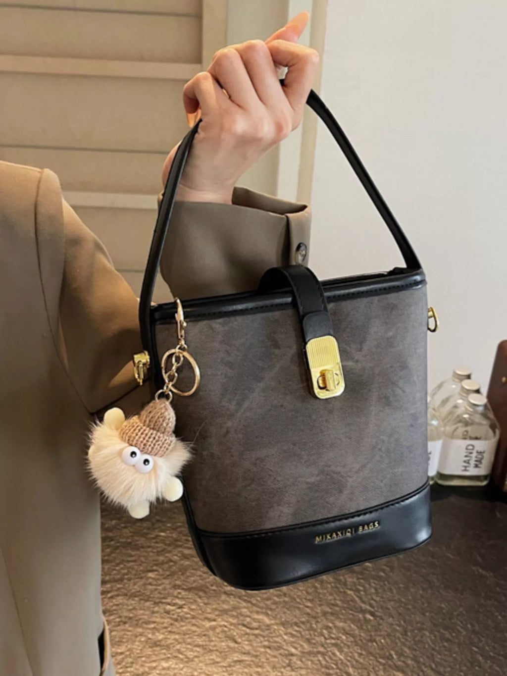 Womens Bucket Dark Brown Pu Leather Crossbody Bag c3fcb23e-5f47-4855-ae9f-acd2966194bc-Max-Origin Trendsi