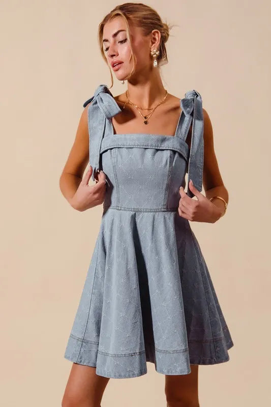 SO ME Denim Dres A Line Fit and Flare Diamond Bow Ribbon Bow Tied Straps c438308fa8b14f3bbb9842d23a465f41-Max-Origin Trendsi