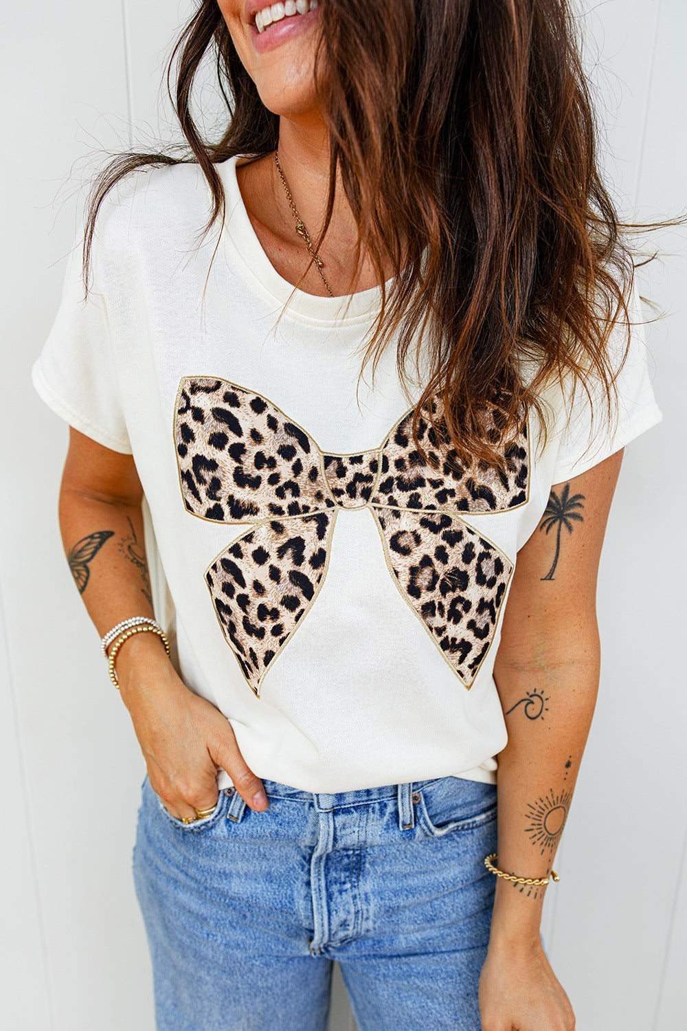 Leopard Bow Graphic Relaxed Fit T-Shirt