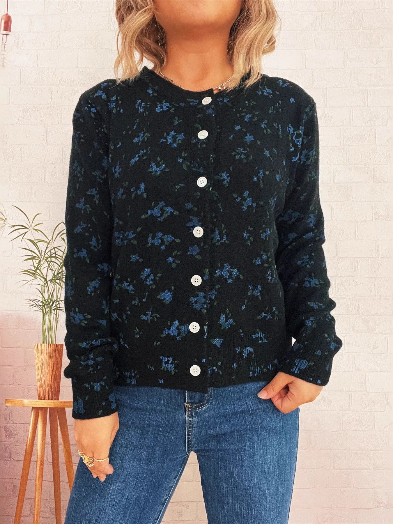 Women's Cardigan Floral Button-Up Long Sleeve Knit Round Neck c5e006debafa49e580d1c983f19fa87e-Max-Origin Trendsi