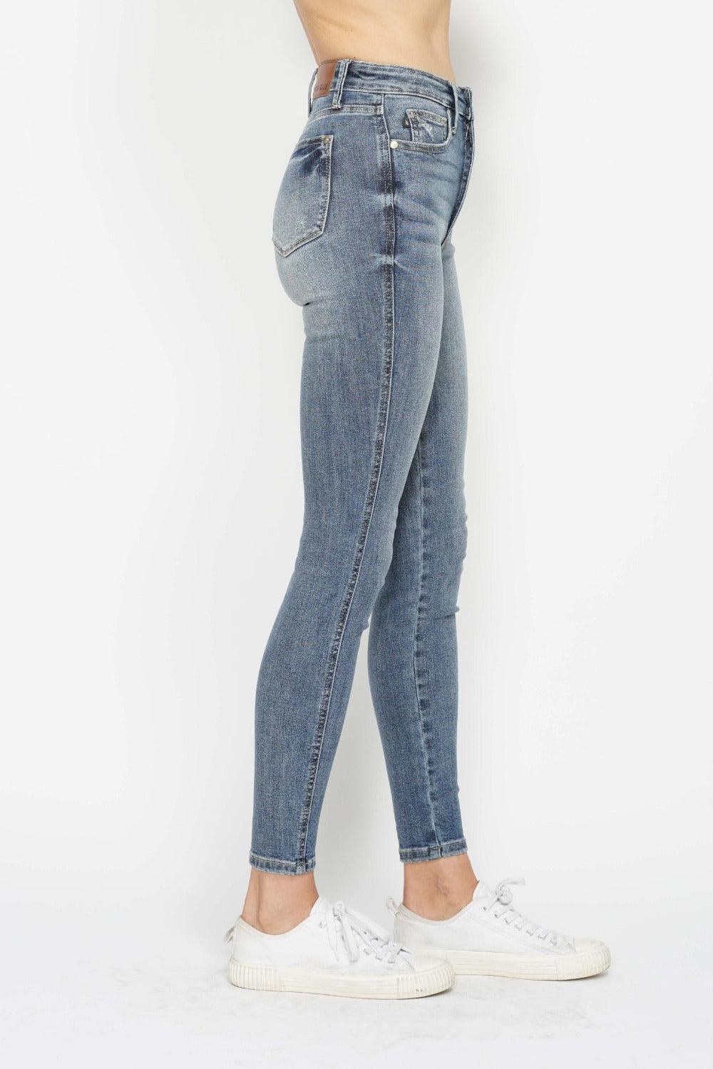 Judy Blue US Skinny Jeans Tummy Control Contrast Wash Blue Jeans c697bb37-7422-481b-8d6f-c691458bcc31-Max Trendsi