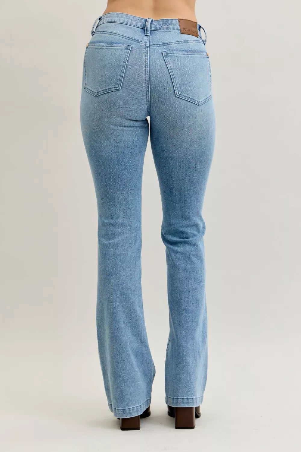 Judy Blue Bootcut Jeans Mid Rise with Contrast Wash & Front Patch Pockets c885c4629bd748339a78dbf0a152d02d-Max-Origin Trendsi