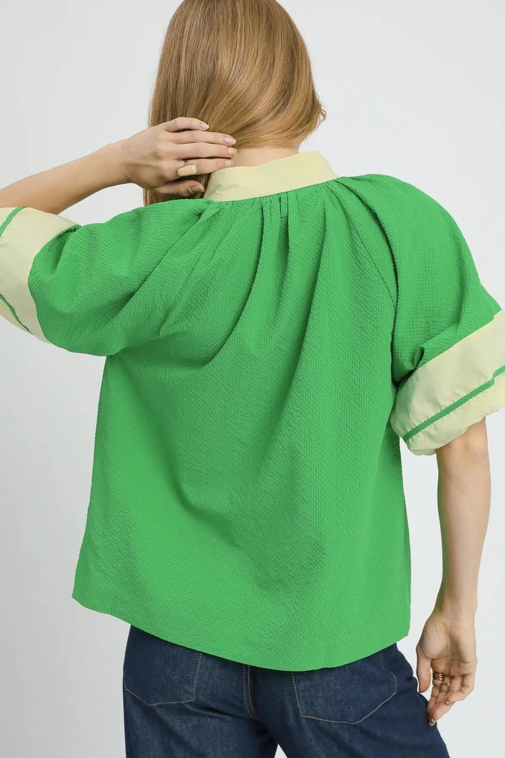 Umgee Blouse Green Contrast Trim Notched Puff Short Sleeve Women's Top c91de16d-8e6f-48c2-af43-8709d8b101e1-Max-Origin Trendsi