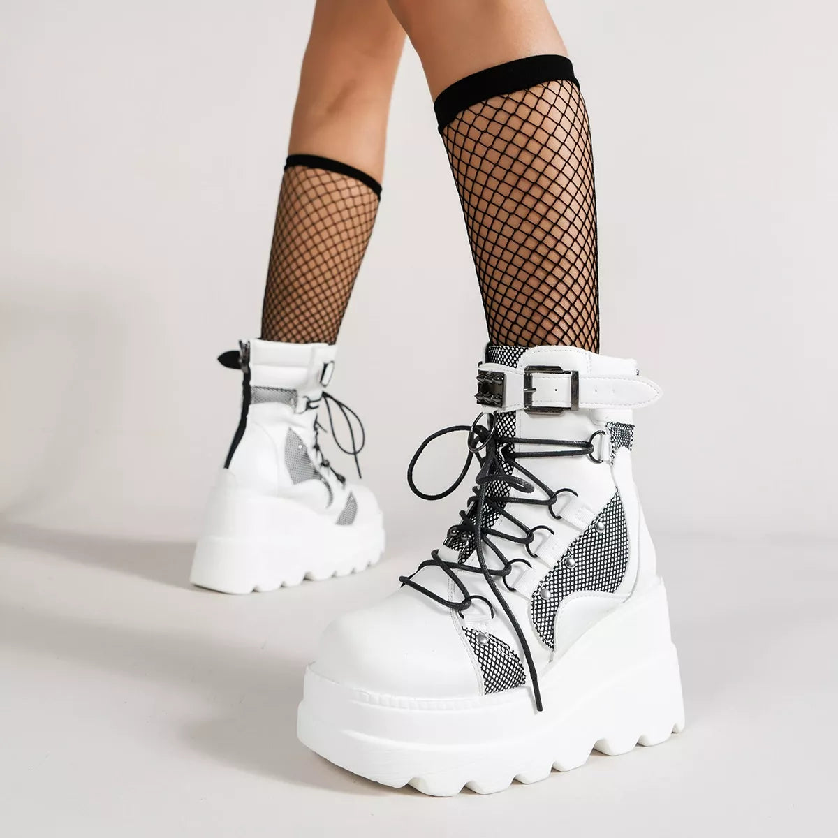 Lace Up Platform Wedge Boots cb252594-95a0-4944-a52e-d21ea4a3b909-Max-Origin Trendsi