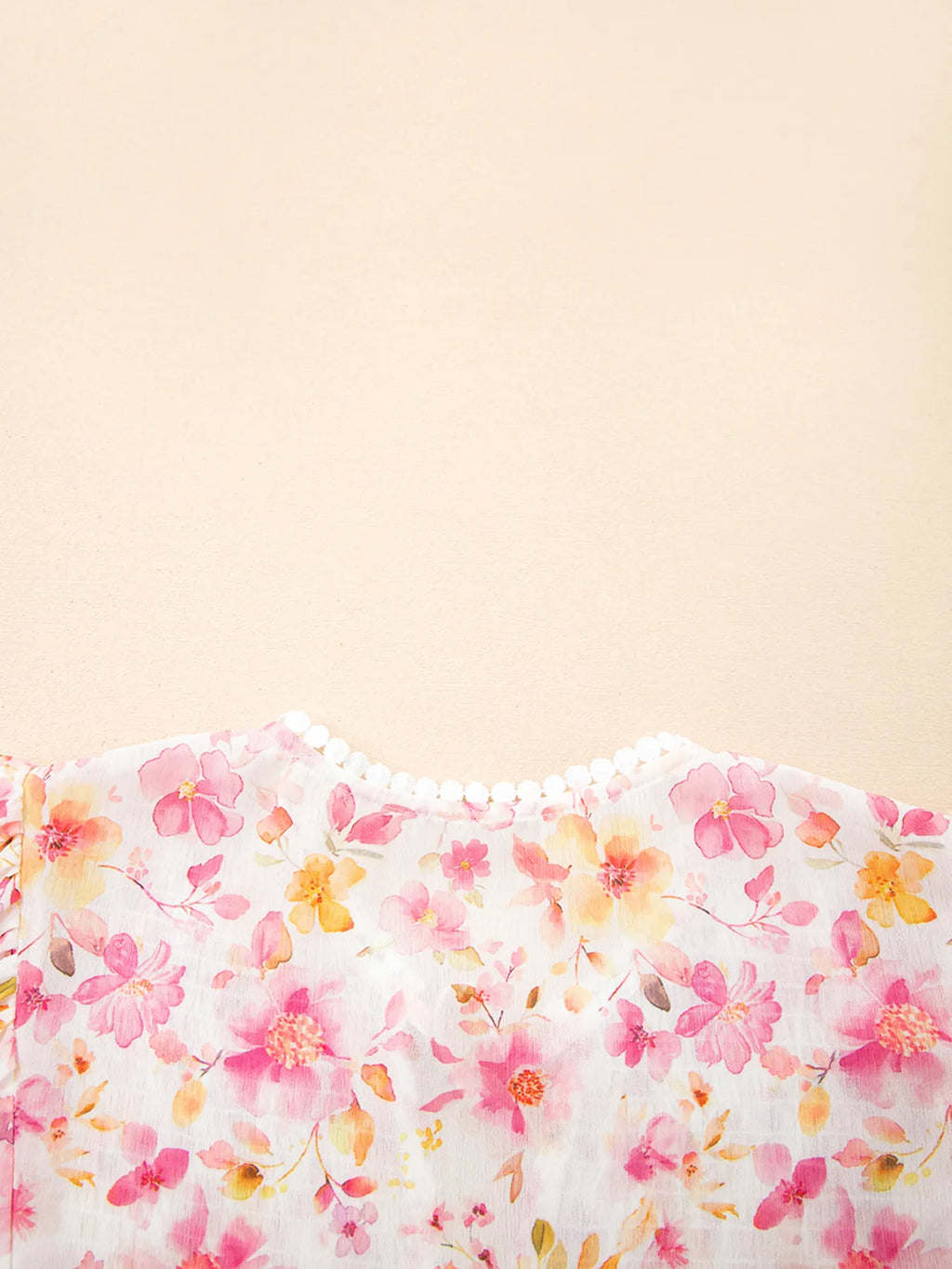 Women's Blouse Pink Floral Print Tassel Tie Smocked Puff Sleeve Smocked Top cb567d592e224d89a76471570ba69e07-Max-Origin Trendsi