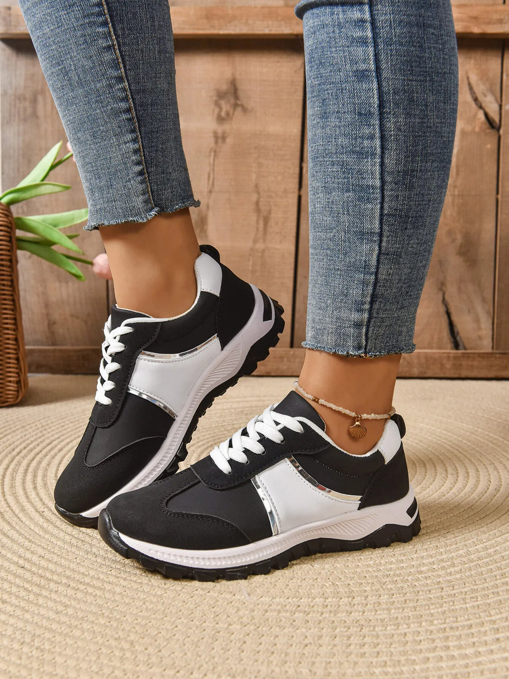 Women's Sneakers PU Leather Contrast Lace Up Flat Casual Shoes cc2a3ee063a44e9e822db29afa2c208d-Max-Origin Trendsi