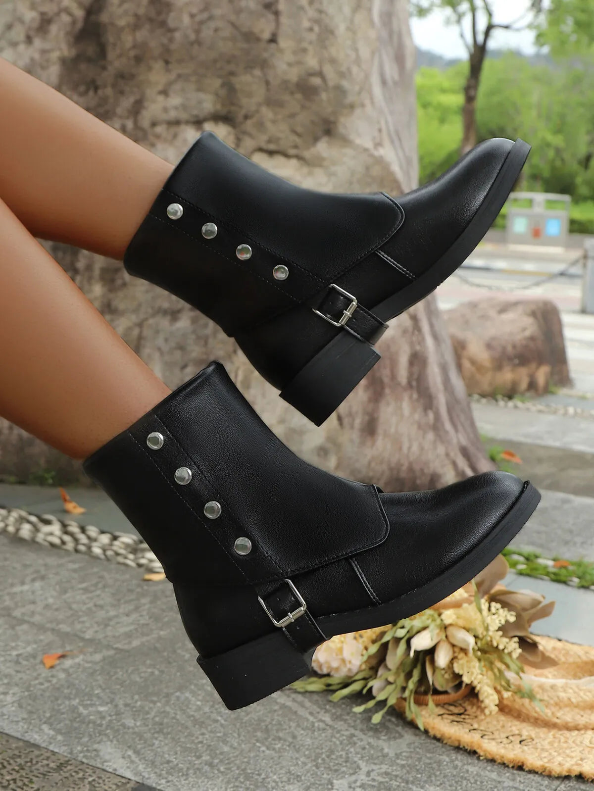 Mid Heels Women's Boots Buckle Block Stylish and Comfortable Footwear Shoes Black cd5da07f68654b65969284d4061648c2-Max-Origin Trendsi