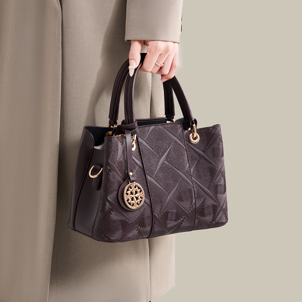 ce669b99-e90e-4a04-b7f5-12ddfff438f8-Max