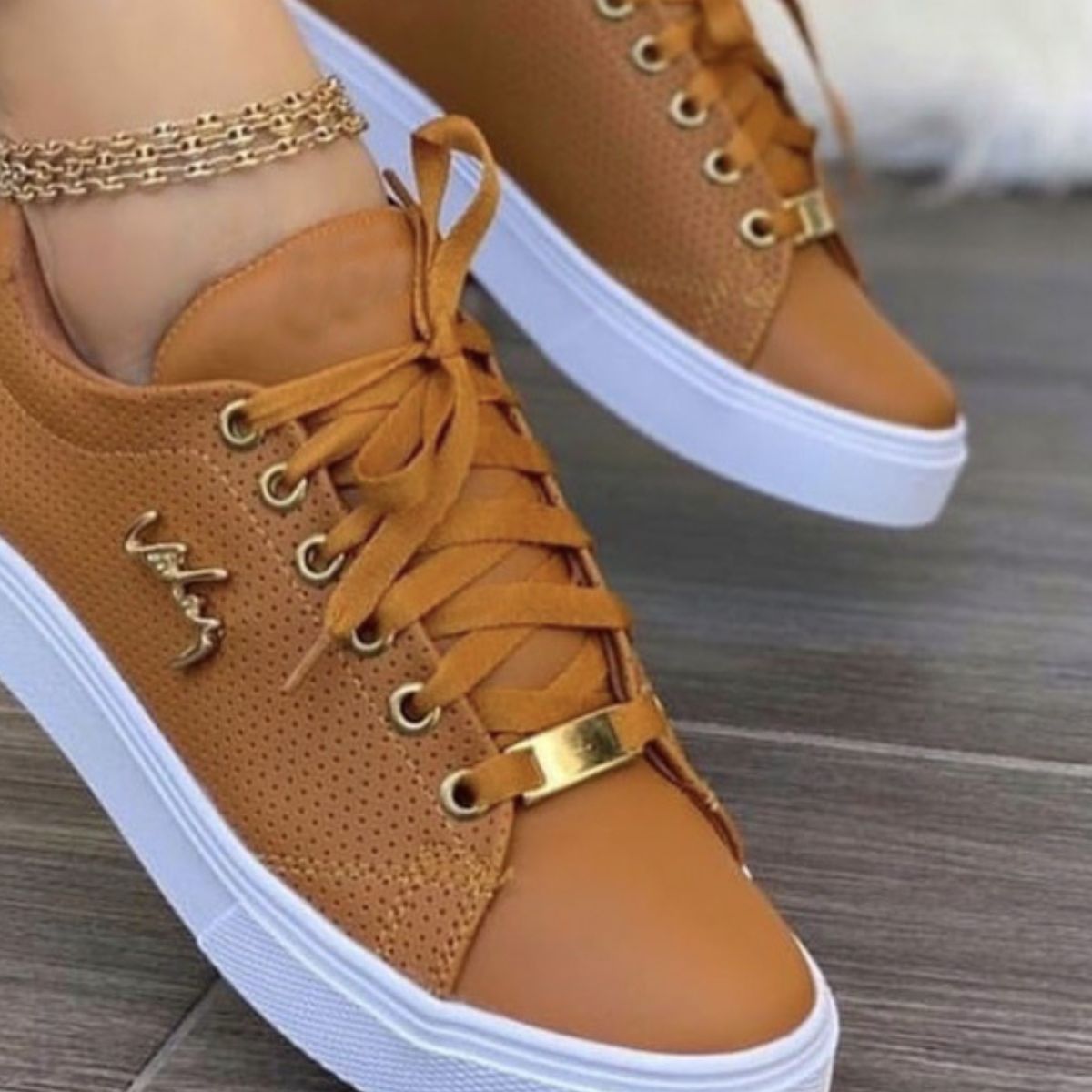 cef897bf-9ad0-44c4-bbb8-924a6ad99f11-Max