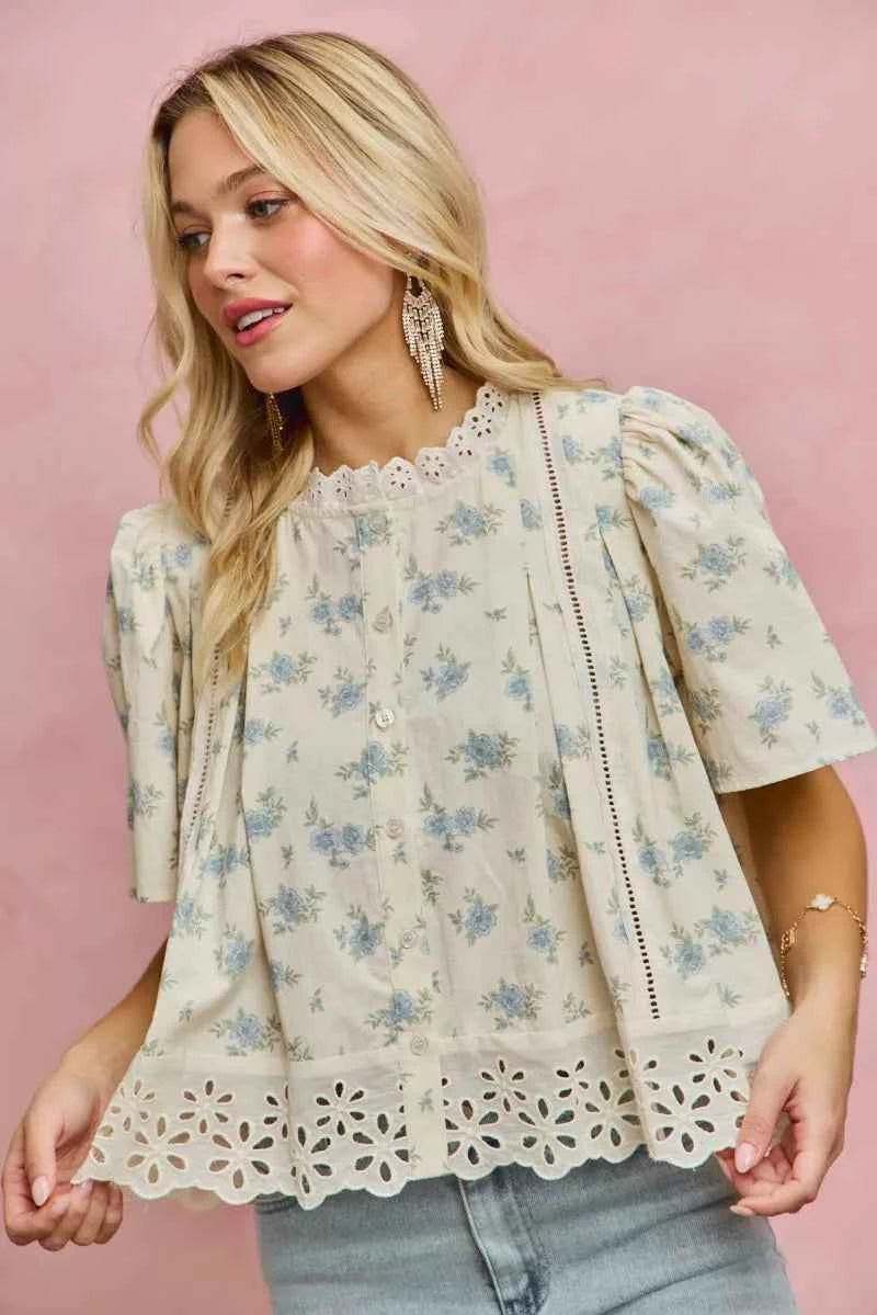 SO ME Floral Print Lace Trim Flutter Sleeves Blouse