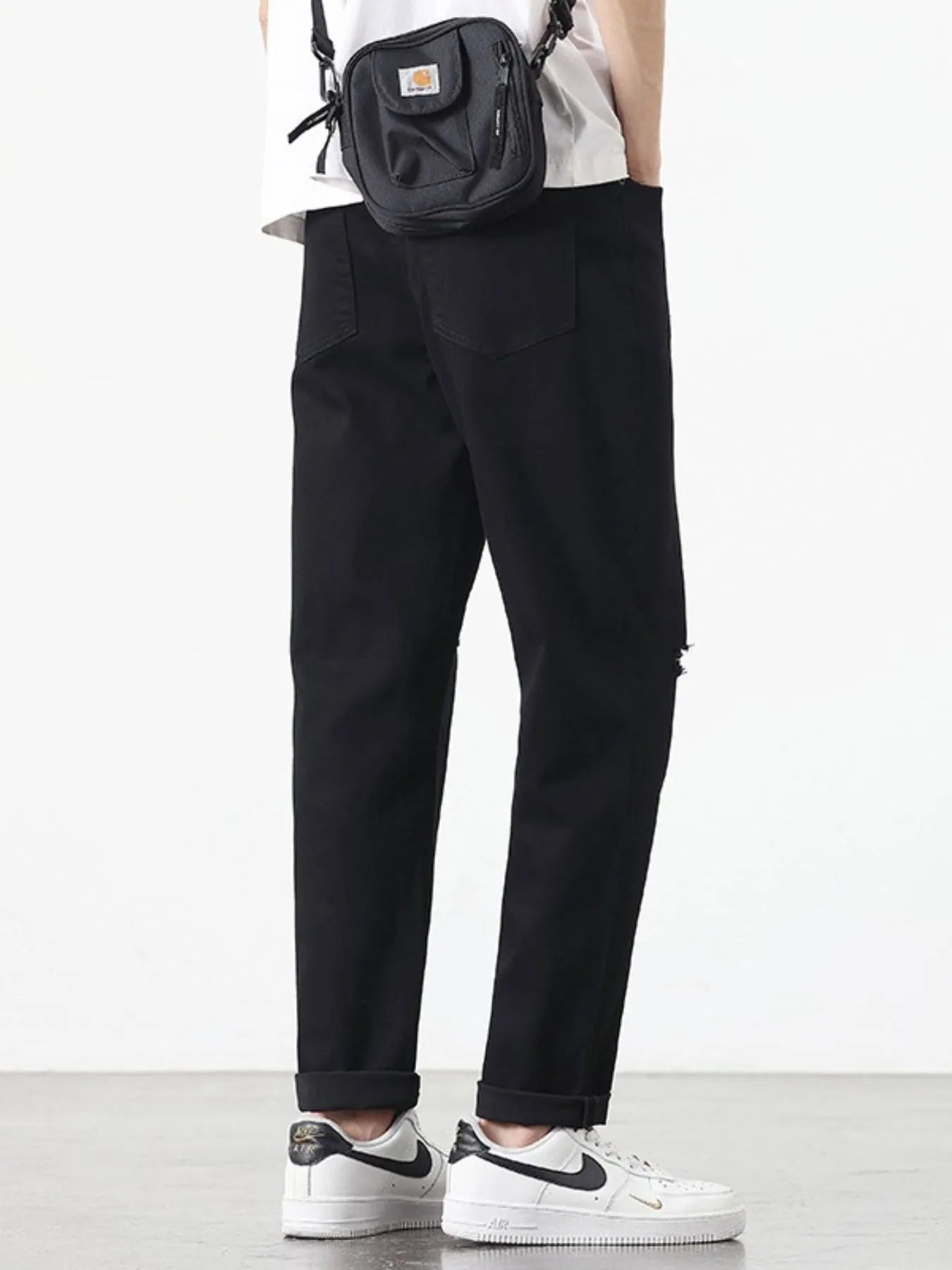 Men's Straight Leg Jeans Black Casual Ripped Knee Distressed Denim Pants d0645c4e-d99a-4b93-8dd2-4199ab969b83-Max-Origin Trendsi