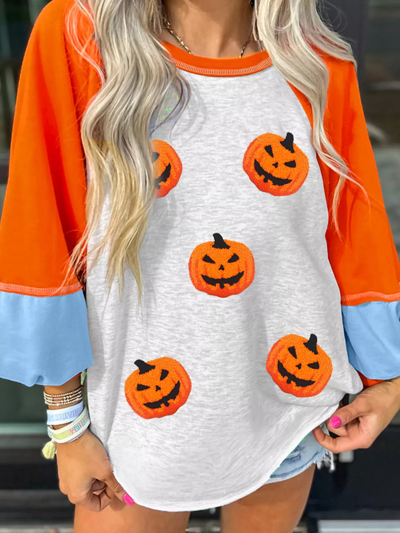 Halloween Women's T-Shirt Pumpkin Print Long Sleeve Top Light Gray d2459092fded49fcbdd4f0e7fee2758b-Max-Origin Trendsi