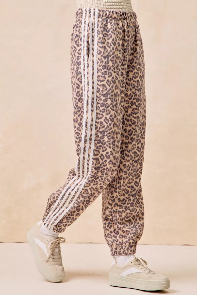 BiBi Women Leopard Track Pants Side Lines Elastic Waist with Pockets d2b79da9c9734e19aa030f61091686b9-Max-Origin Trendsi