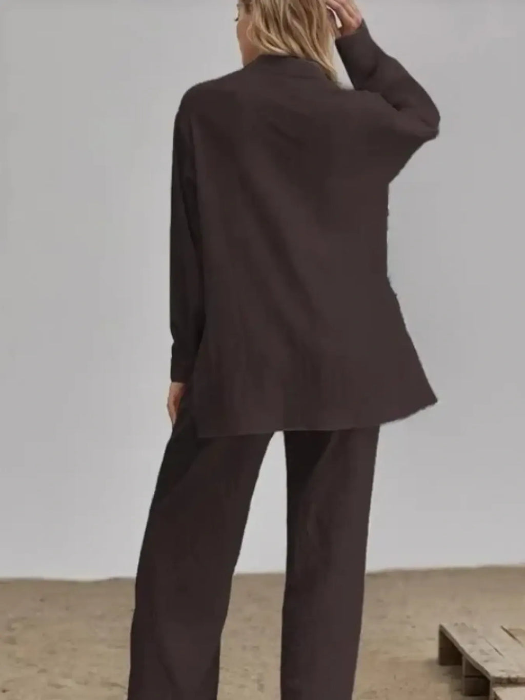 Women's Outfit Set Long Sleeve Shirt and Pants Set Pocketed Lightweight Two-piec d2eb8ea5457e44bfa53b28321ee3f791-Max-Origin Trendsi