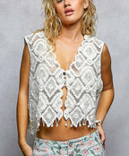 POL Geometric Crochet Cropped Vest with Scalloped Edge Fringe Trim