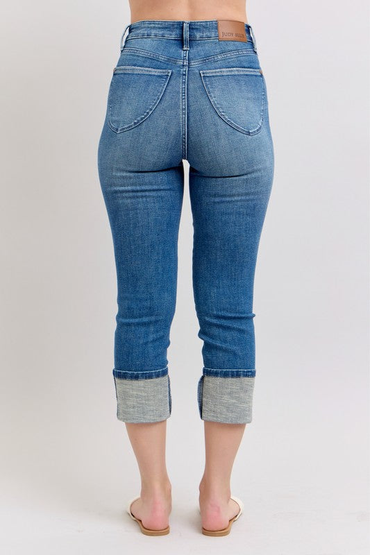 Judy Blue Skinny Cuff Capris Jeans with Pockets Medium Washed d5deb8d1-1e7d-402c-aa3e-93ced27c49a0-Max Trendsi