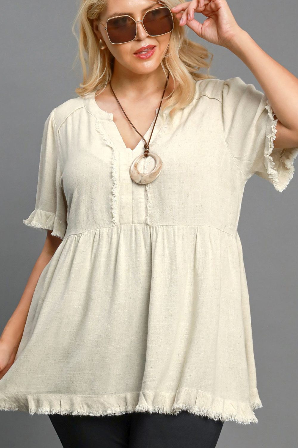 Umgee Babydoll Linen Blouse Raw Hem Notched Short Sleeve Oatmeal d6ecf4ac-3594-4171-a66e-e092fcc867d5-Max Trendsi