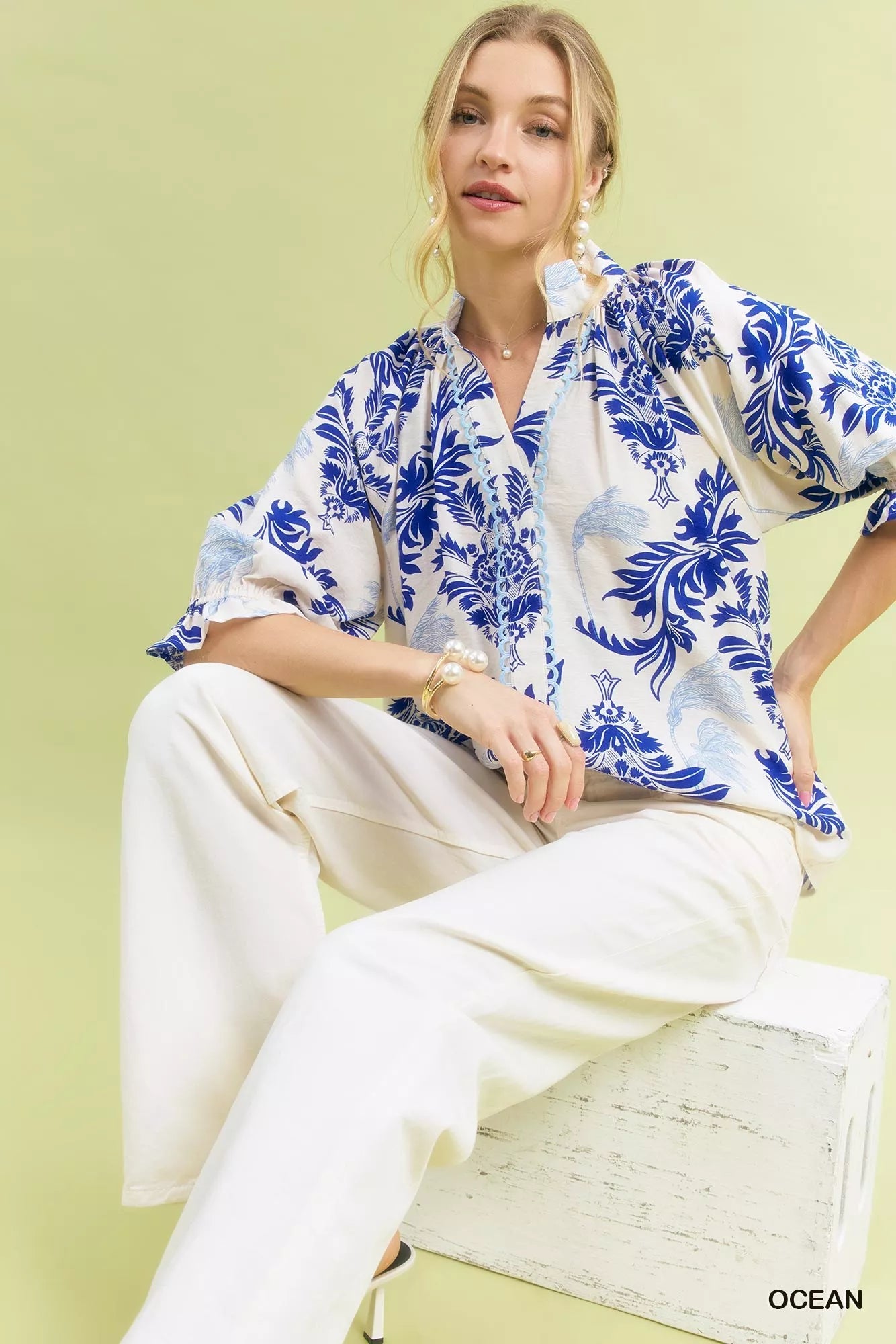 Umgee Womens Blouse Ocena Leafy Damask Print Top Contrast Scalloped Trim d7828ac7-1241-4938-8afe-5d5a97cdfe22-Max-Origin Trendsi