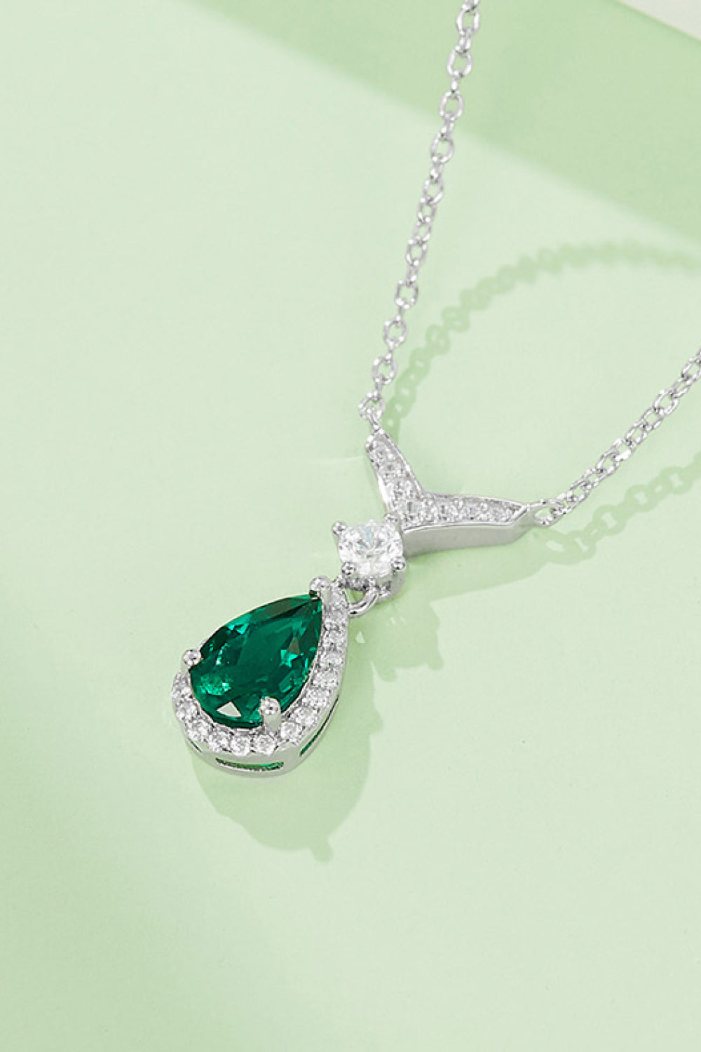 Murray Necklace 0.73 Carat Lab-Grown Emerald Teardrop Stone 925 Silver Plated d9eeb6076b2448439b515b7dfc0a2869-Max Trendsi