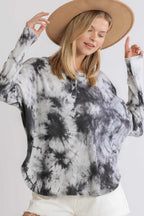 Umgee T-shirt Tie Dye Dark Gray Round Neck Ribbed Button Front Top d9f2c625-dbb0-44fa-b115-a103ffe1b2a8-Max Trendsi