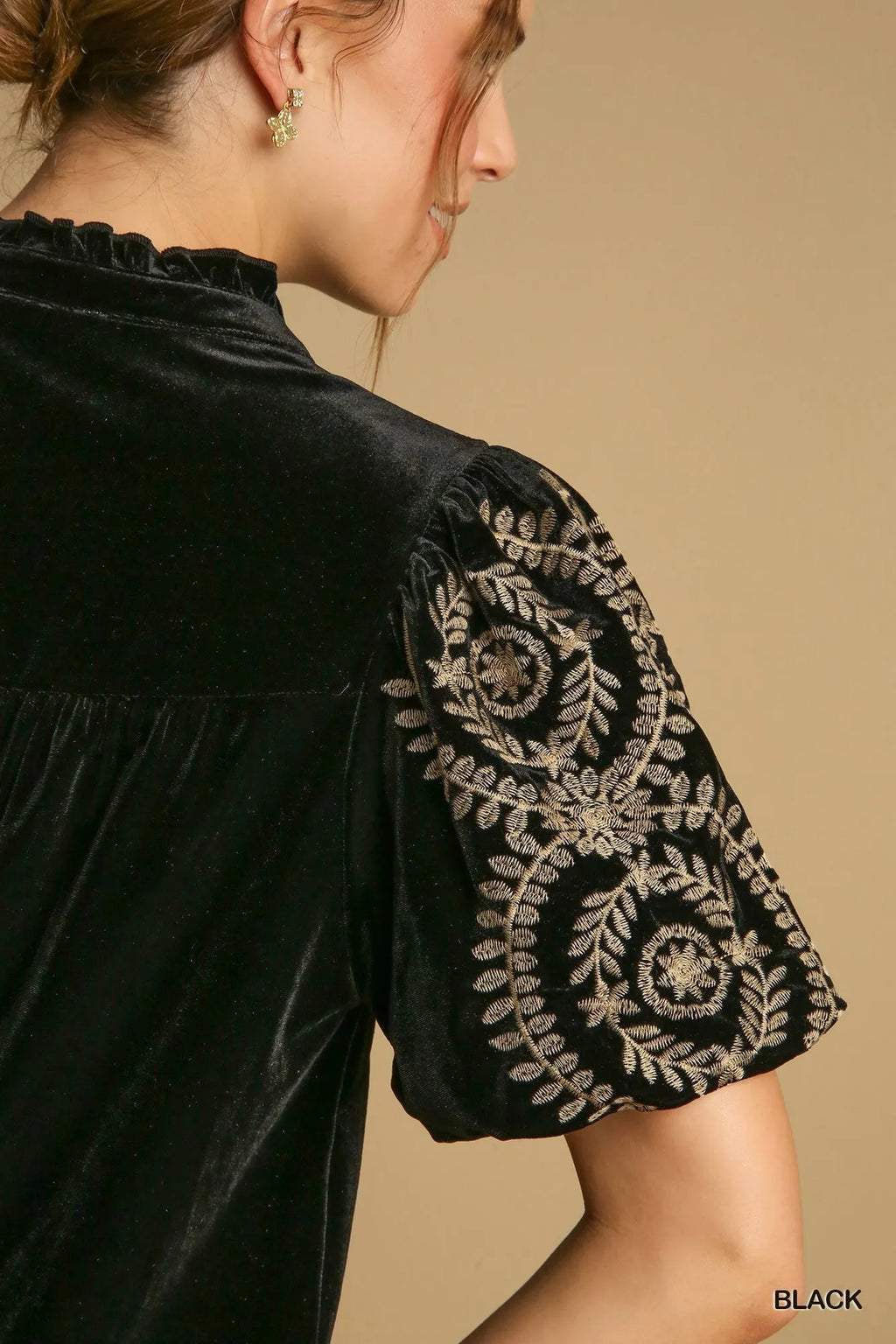 Umgee Blouse Black Velvet Embroidered Short Puff Sleeve Top da4be737-f654-4616-b21e-61710fa0ea8d-Max-Origin Trendsi