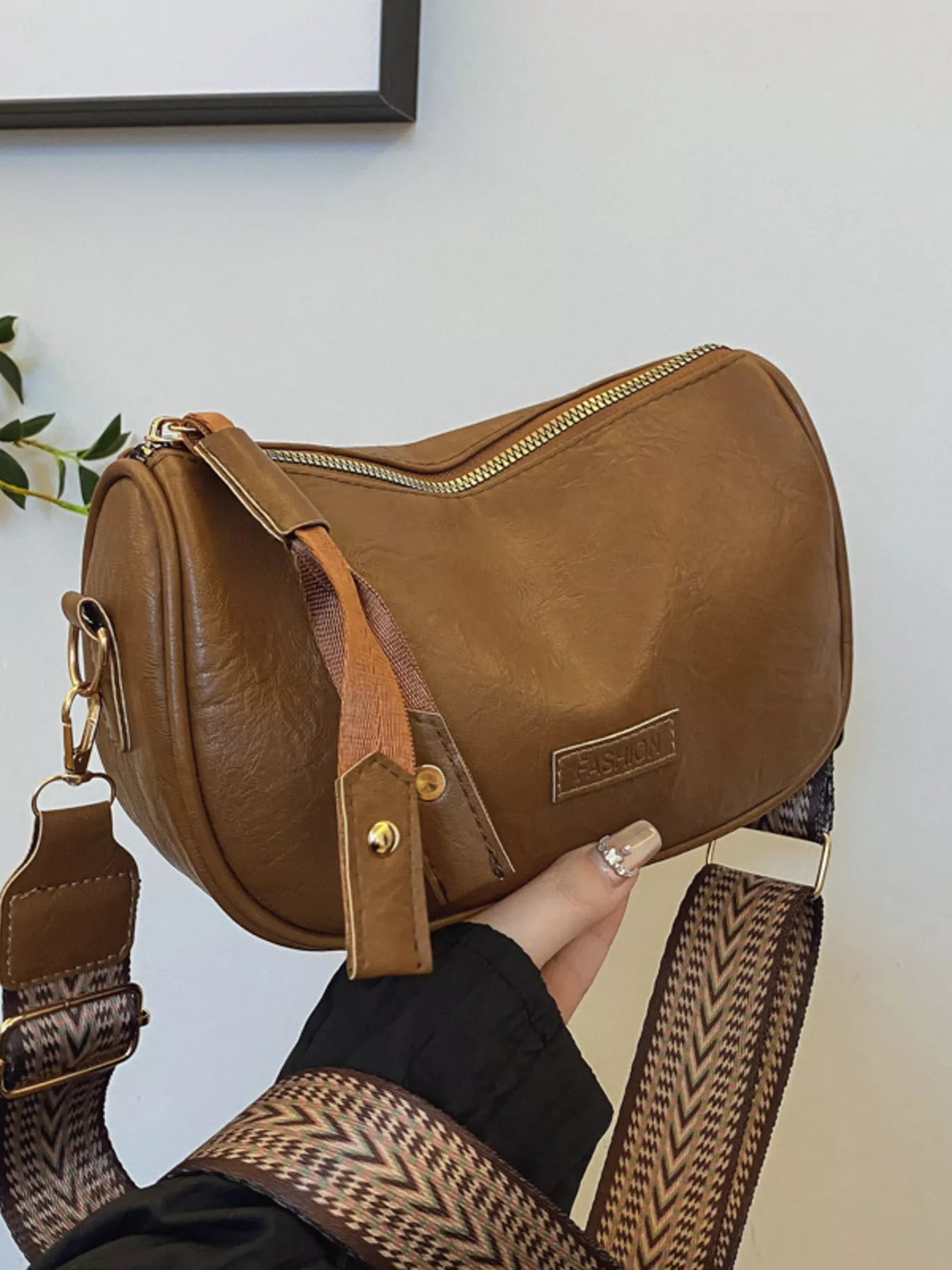 Retro Style Womens Small Shoulder Crossbody Bag with Wide Strap Zipper dac29c992c6040edb8edd64146f81724-Max-Origin Trendsi