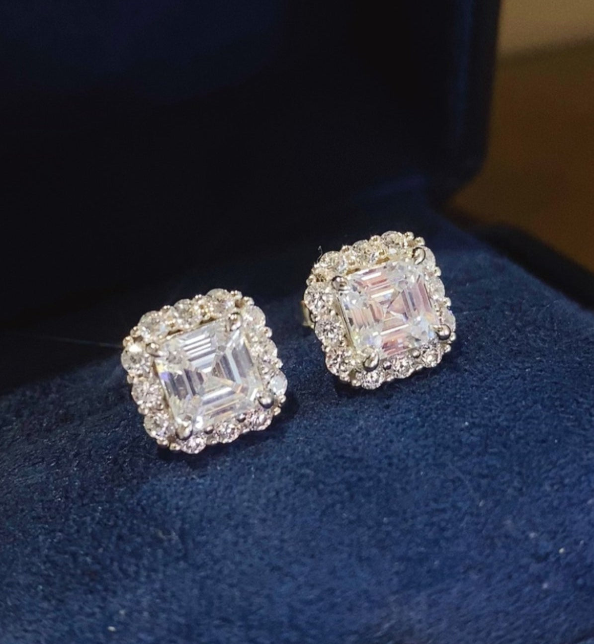 2 Carat Moissanite Stud Earrings 925 Sterling Silver Square Stone with Box db4b368f-4c5b-45ca-988f-4ac0fe1f23e1-Max Trendsi