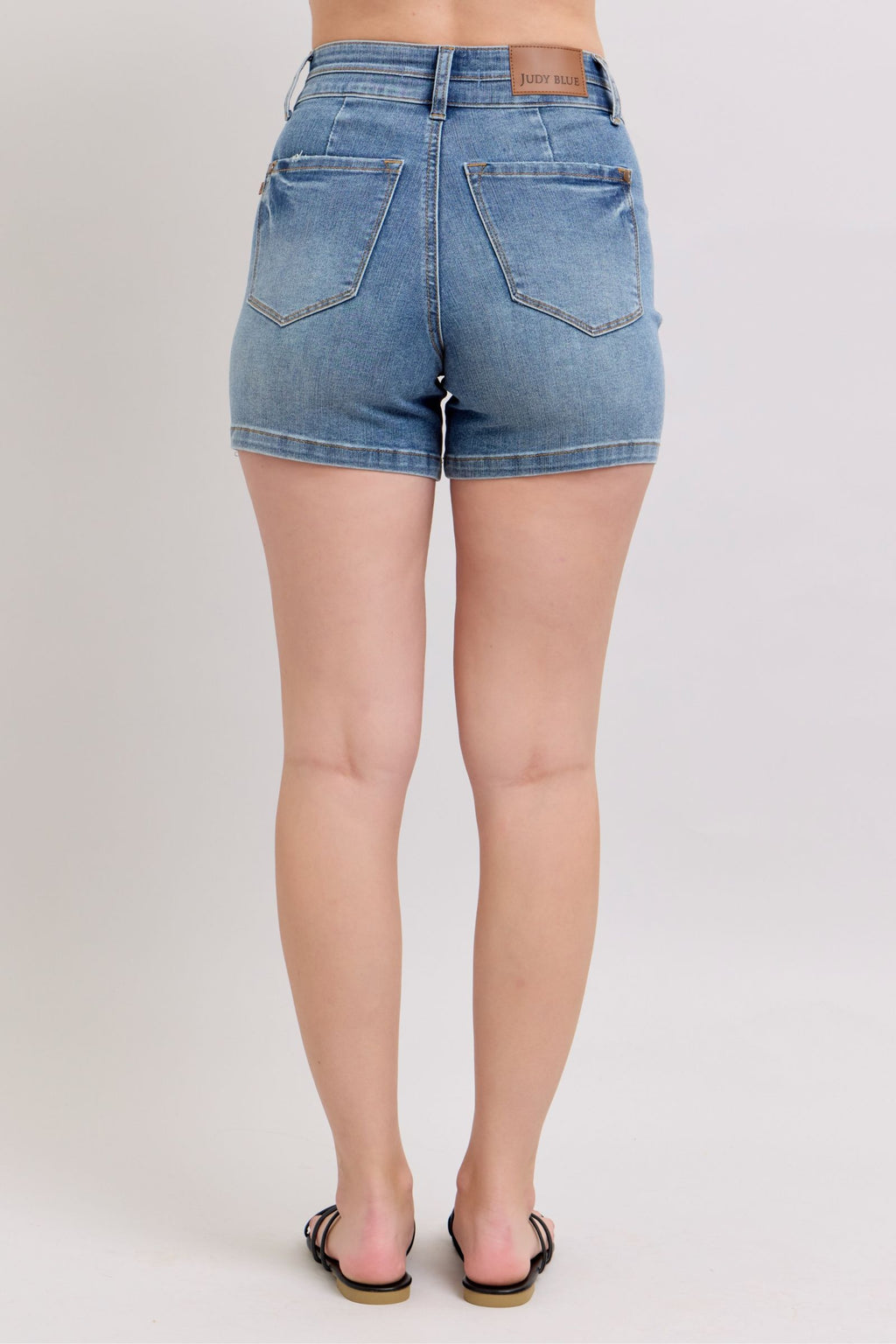 Judy Blue Denim Shorts High Rise Tummy Control Medium Wash S-3XL dfc9cc1e-c804-44e2-b5cf-2c011f3e720d-Max Trendsi