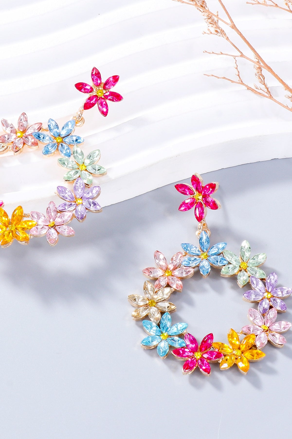 Dangle Earrings Rhinestone Flower Round Women Fashion Jewelry e0193669-8cc5-45ab-bcc9-33d2b7111892-Max Trendsi