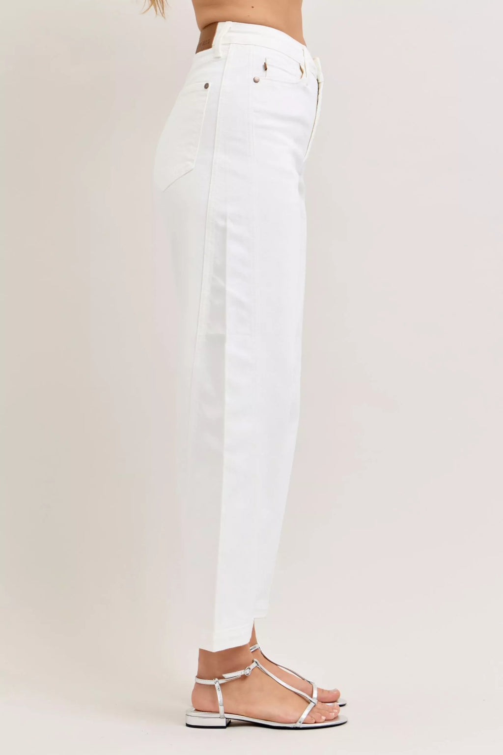 Judy Blue White Barrel Jeans High-Waisted Rigid Magic Panel Denim Pants e1daa7e8-ec07-4aa6-a5e3-f54f619f6649-Max-Origin Trendsi