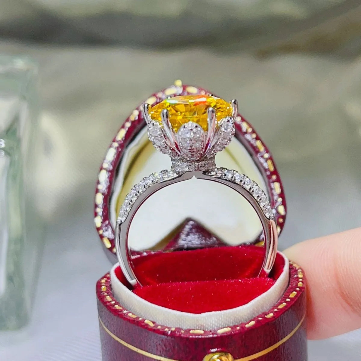 Silver Ring 5 Carat Moissanite Yellow Stone 925 Sterling Platinum-plated e3edd326-09da-480b-9a76-370655edc434-Max-Origin Trendsi