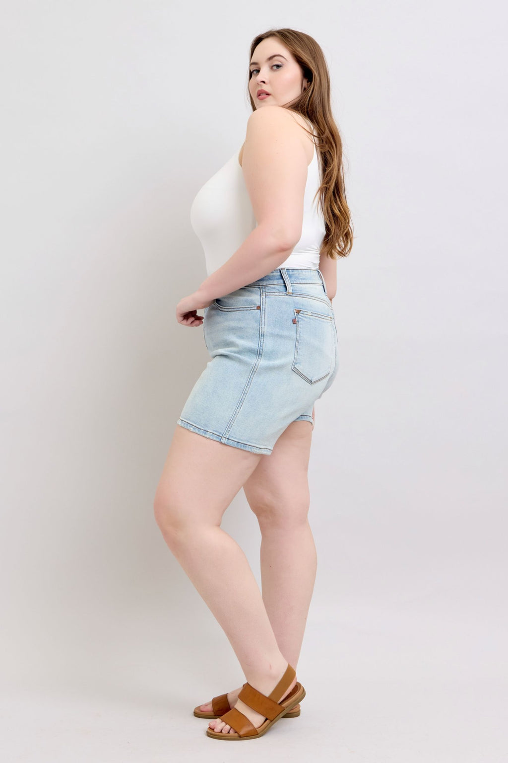 Judy Blue Denim Shorts 2 Buttons with Pockets Light Wash Plus Sizes e400bfd3-337c-4ce6-a72f-aa0ddabb645d-Max Trendsi