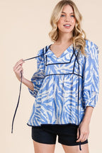 Lime 'N' Chili Blouse Blue Graphic Print Solid Trim Quarter Sleeve Tiered e404a22761ef48a98ed81a0c78836391-Max-Origin Trendsi