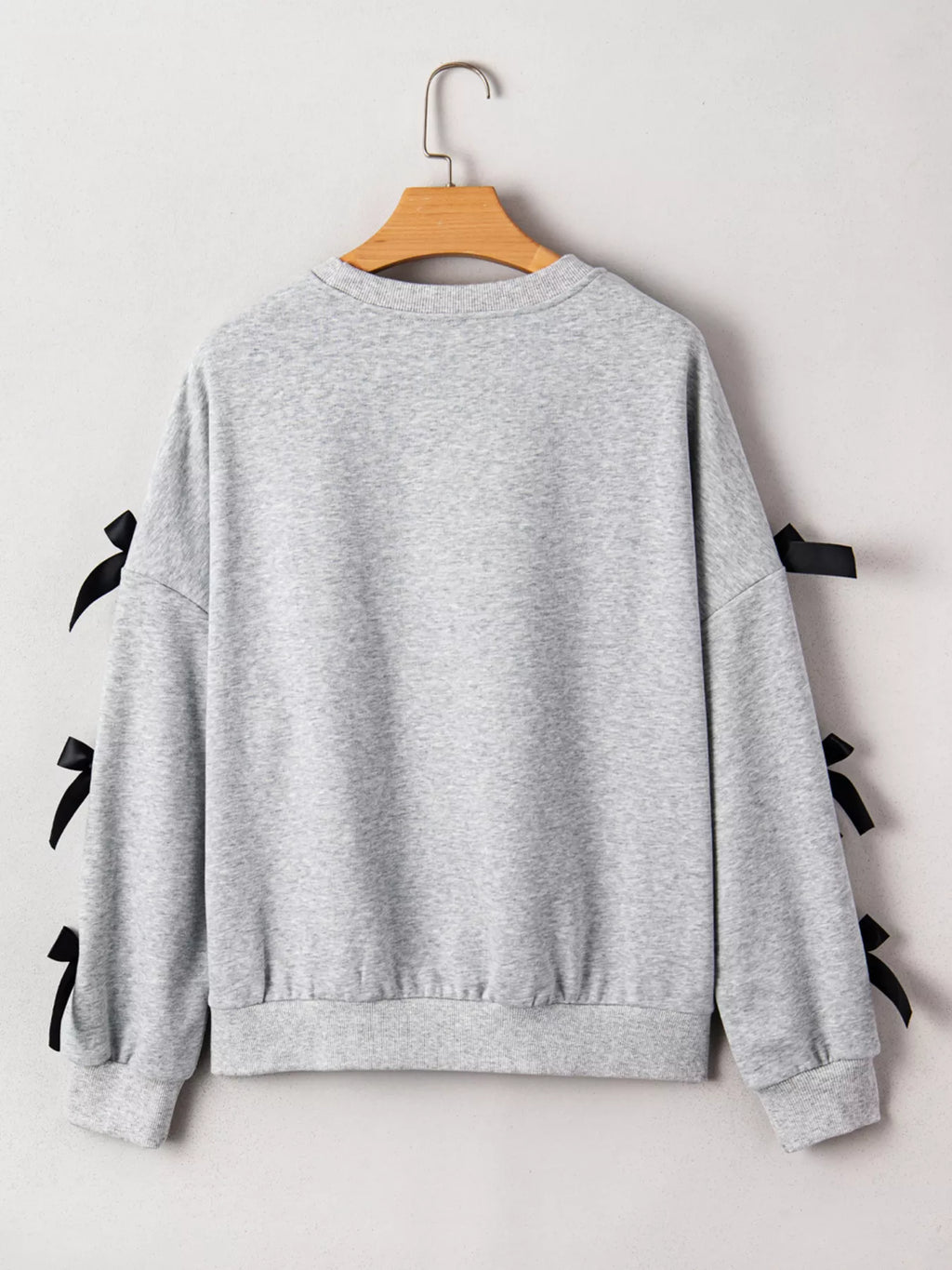 Howdy Christmas Sweatshirt 4 Trees Ribbon Bow Decor Light Gray e544d24421ea4fc7bd4a11777b8338a9-Max-Origin Trendsi