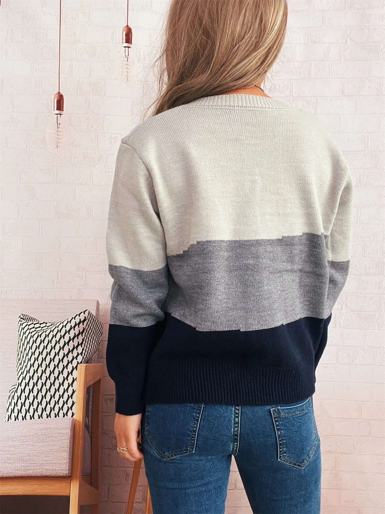 Women's Cardigan Color Block Stripe Button-Up Knit Round Neck Sweater e590345db5294ac1bb89f61f1c7e1eff-Max-Origin Trendsi