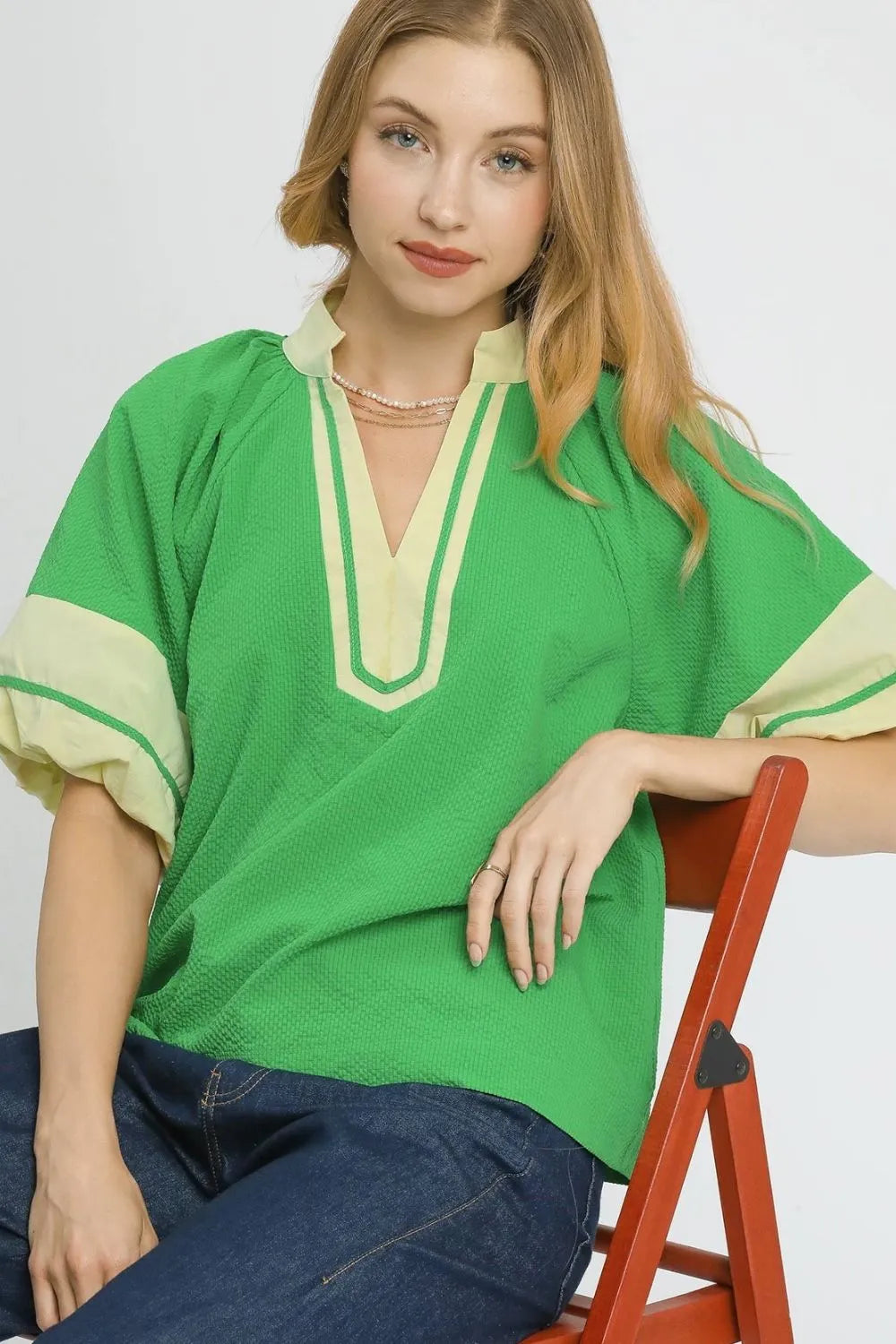 Umgee Blouse Green Contrast Trim Notched Puff Short Sleeve Women's Top e5965a7f-d075-4f85-b18c-4f5582d62e57-Max-Origin Trendsi