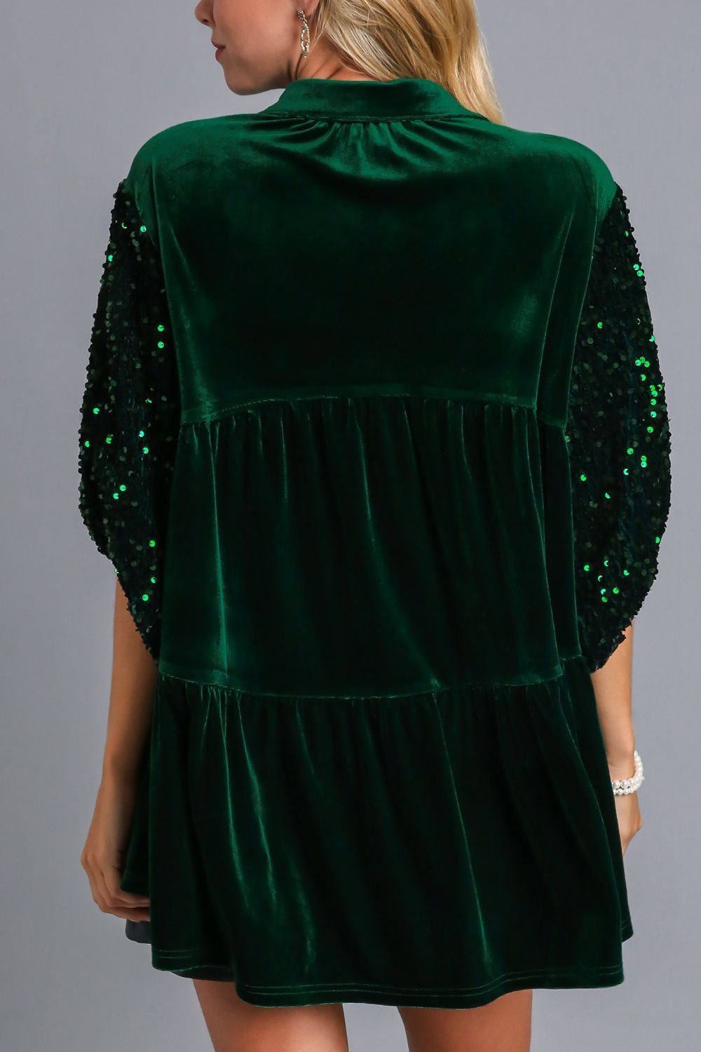 Umgee Women Shirt Green Sequin Half Sleeve Tiered Back Babydoll High-Low e5bd9ea0-e24b-4d93-9e8b-9eb9eeddbf87-Max Trendsi