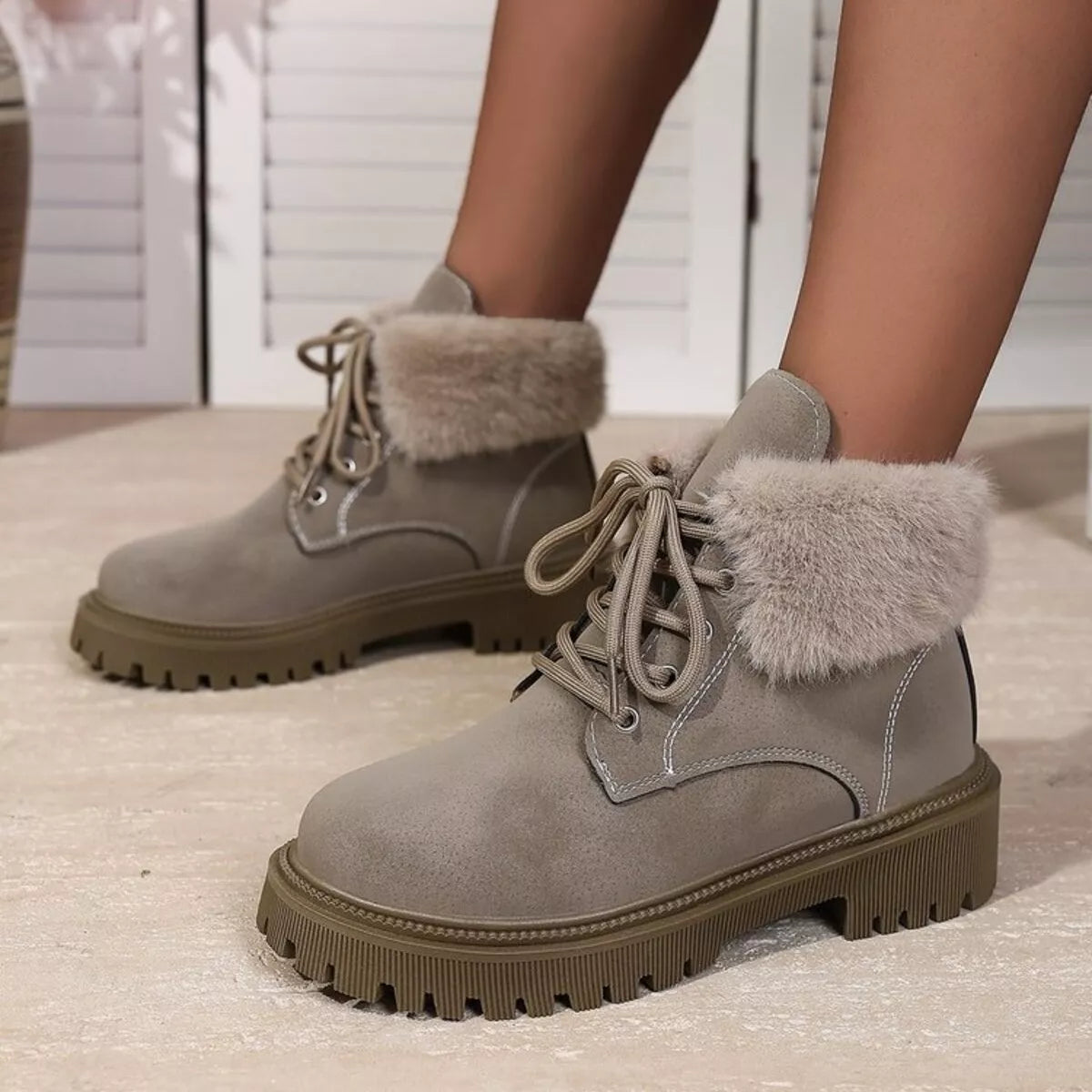 Women's Ankle Boots Faux Fur Lined Pu Leather Lace Up Round Toe Block Heels e710eced0eb647eba0c7350c4282f487-Max-Origin Trendsi