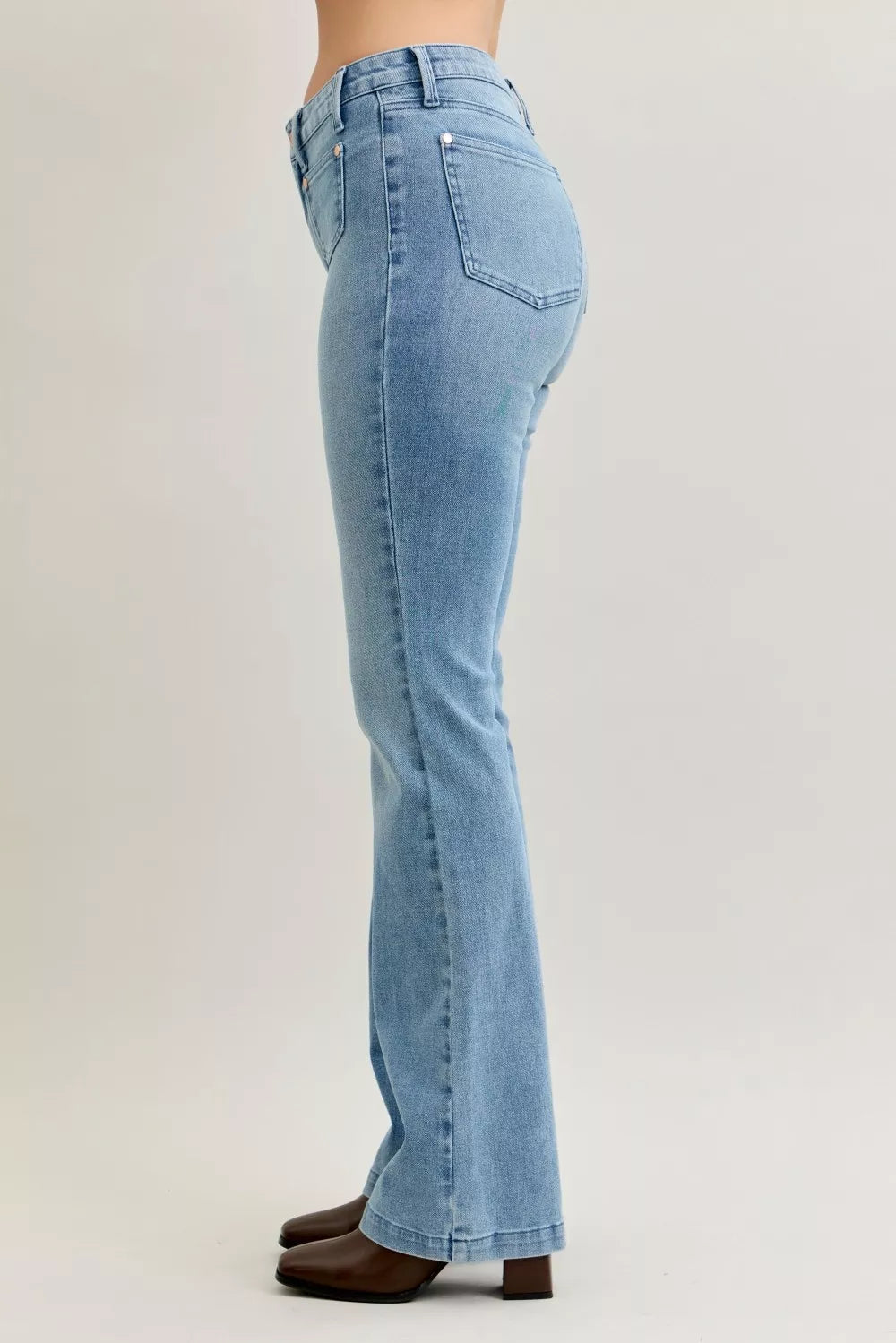 Judy Blue Bootcut Jeans Mid Rise with Contrast Wash & Front Patch Pockets e7447489056e498c99e696dbe87204a9-Max-Origin Trendsi