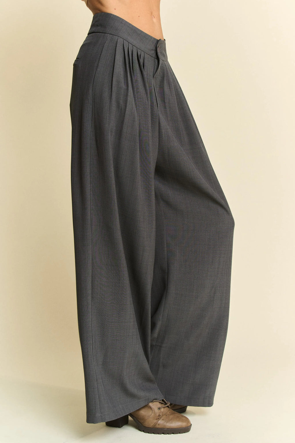 Davi & Dani Wide Leg Pants Gray Pleated High Waisted Loose Shirring Detail e8a99316fd1f4f18878fa54eb8a5c74a-Max-Origin Trendsi