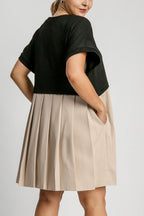 Umgee Pleated Dress Round Neck with Side Pockets Short Sleeve Ruched e9b68bc0-79f4-431e-8683-aa901fcbafcd-Max Trendsi
