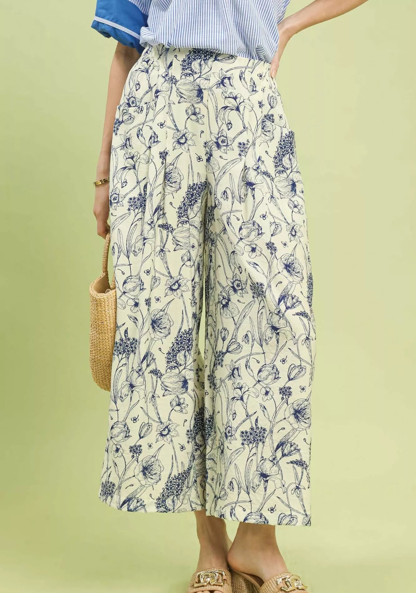 Umgee Floral Print Pants Blue Two Tone Women Trousers BLUE e9fc9044-9d9d-4702-a5c5-358f6376dd7d-Max-Origin Trendsi