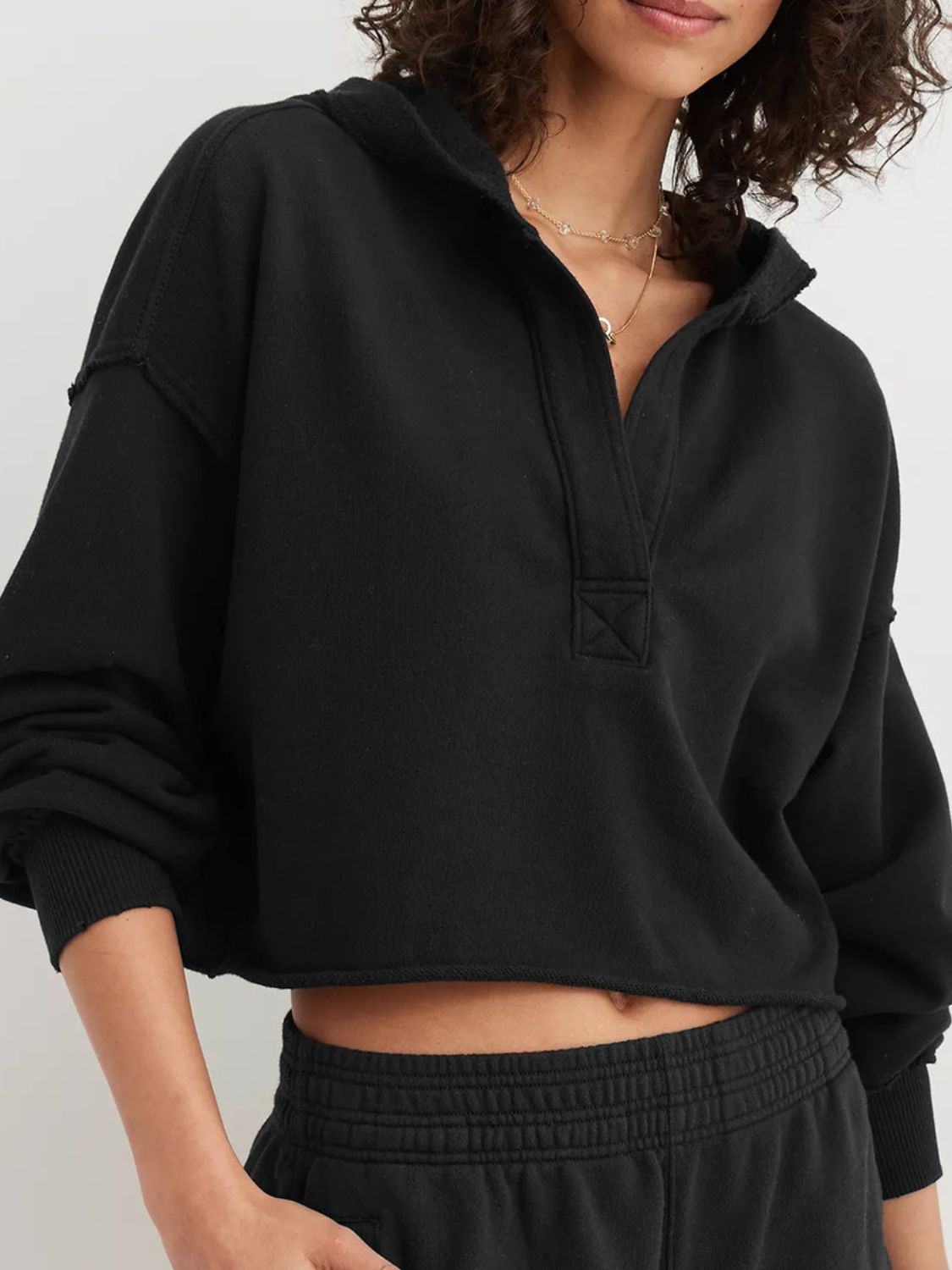 Cropped Women's Hoodie Exposed Seam Long Sleeve Hooded Open V Neck