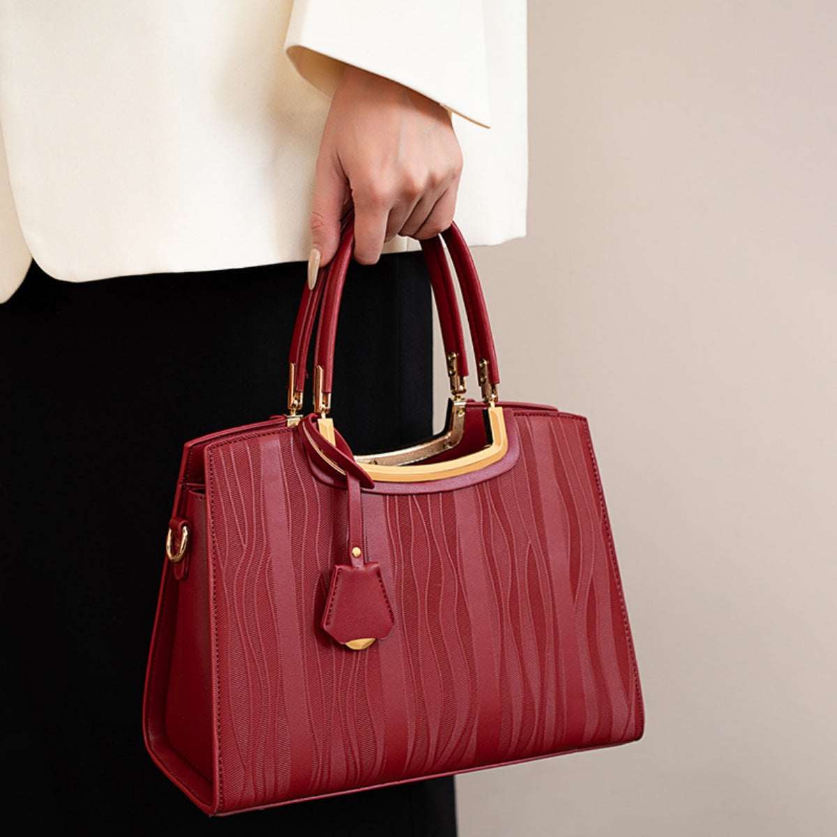 ebed7bd3-c8e7-4e03-a4e6-c5a940a1b6ad-Max